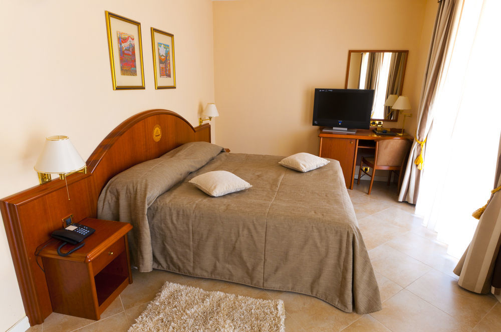 Hotel Kanajt Punat Esterno foto