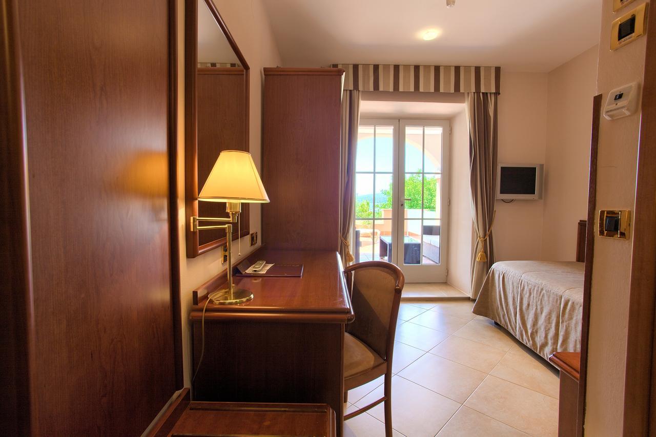 Hotel Kanajt Punat Esterno foto